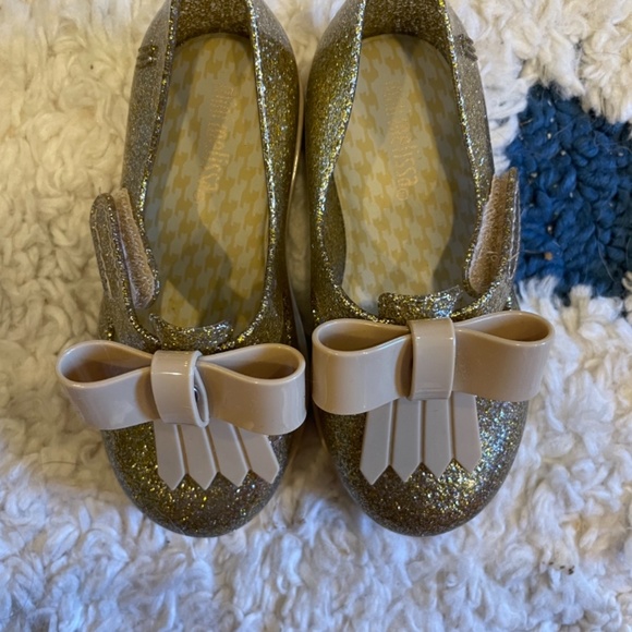 Mini Melissa toddler size 7 shoes - previously worn - Ultragirl and Mary Janes - Picture 3 of 3